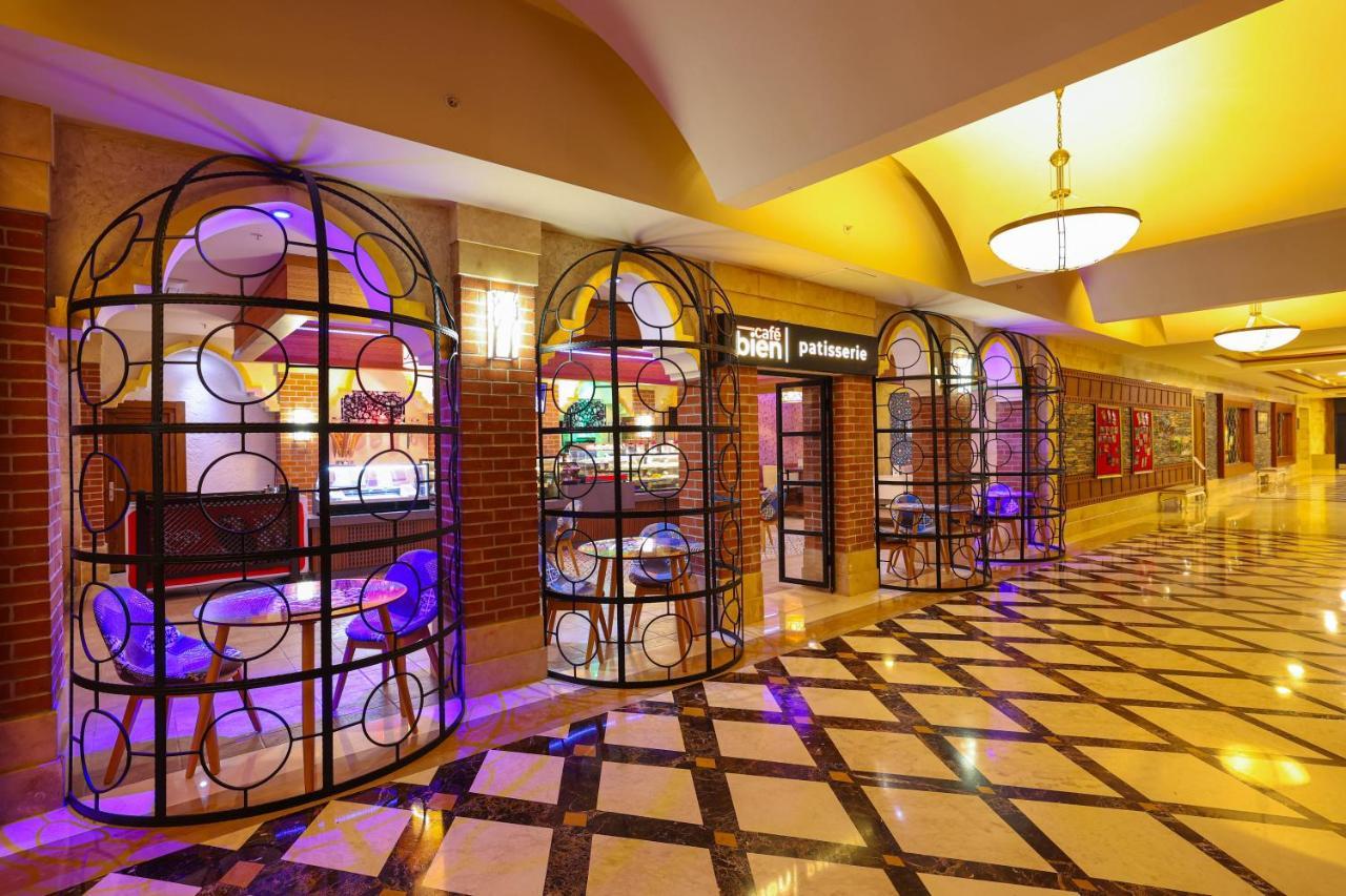Crystal Family Resort & Spa Belek Exterior photo