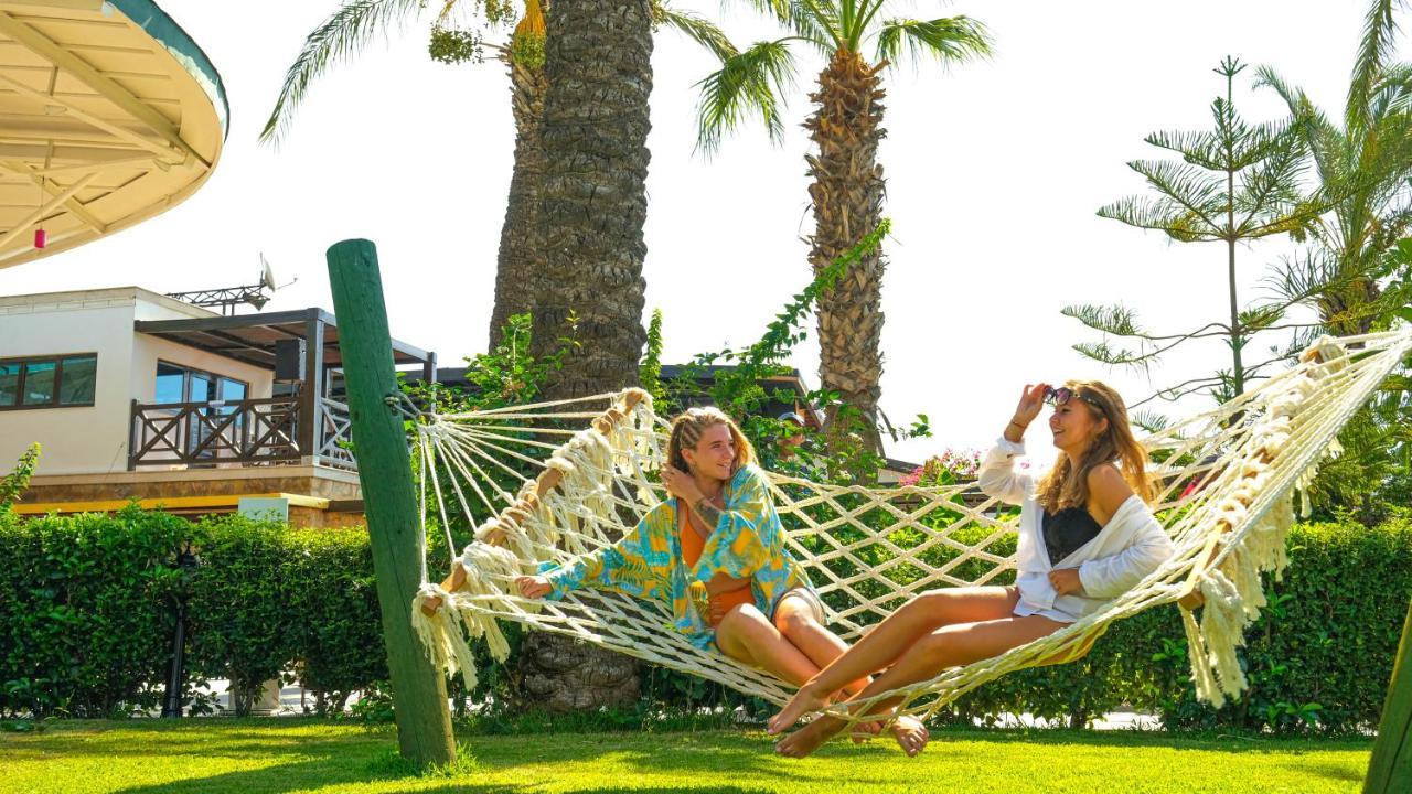 Crystal Family Resort & Spa Belek Exterior photo