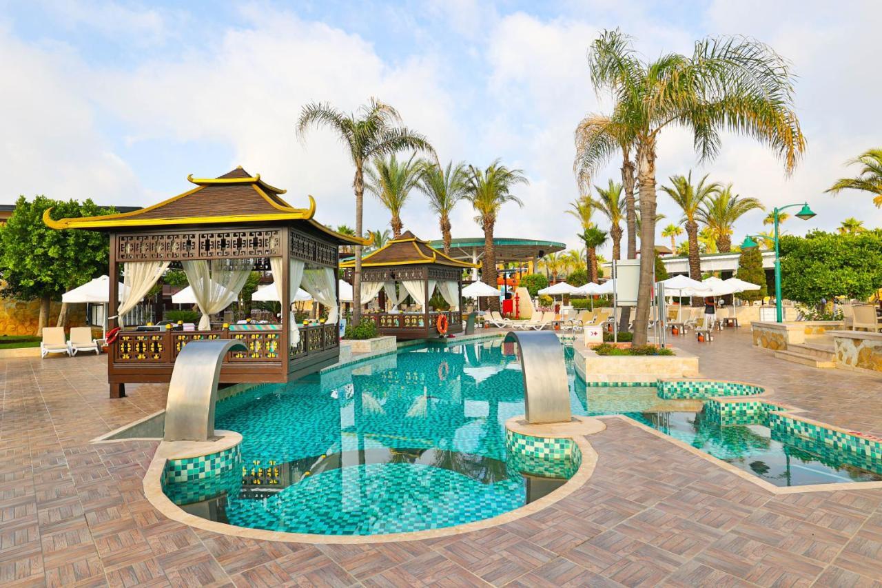 Crystal Family Resort & Spa Belek Exterior photo