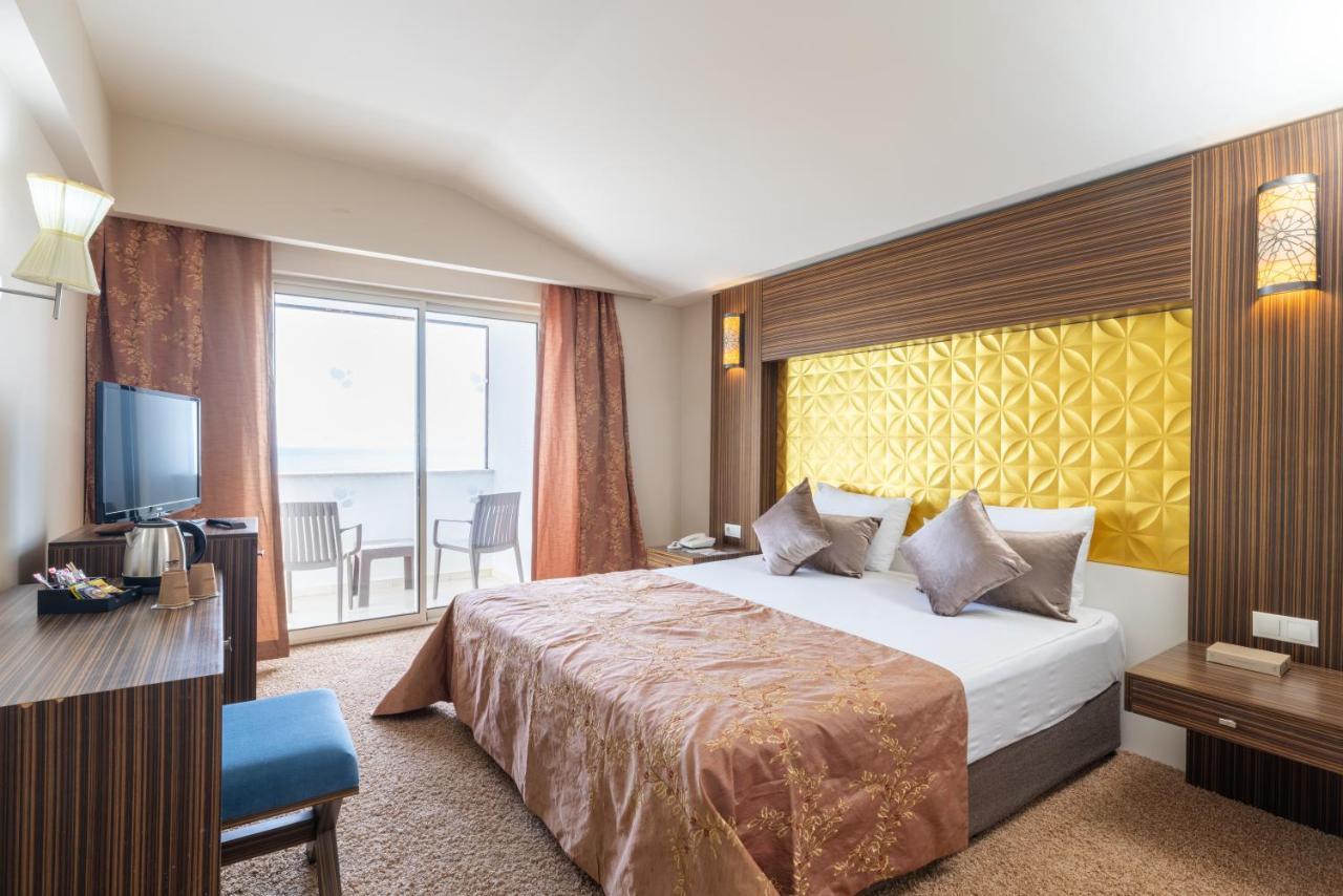 Crystal Family Resort & Spa Belek Exterior photo